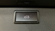 Volkswagen Caravelle 2.0 TDI Executive 199 4MOTION 5dr DSG Diesel Estate